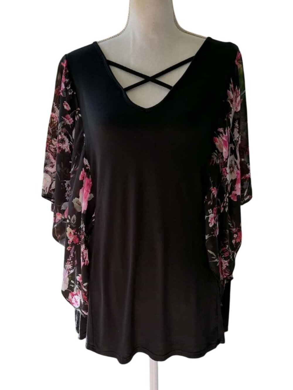 BloomChic plus-size Black Top with Butterfly Floral Statement Sleeves